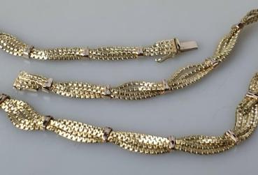 Mehrstrang Halskette aus 585er Gold, Länge: 46,5 cm, Gewicht: 34,4g