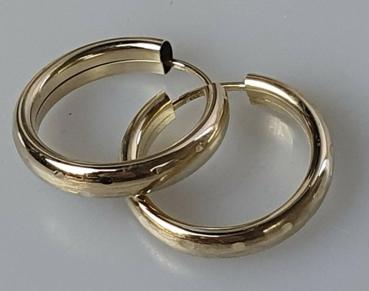 Creolen/Ohrstecker mit dezentem Muster aus 333er Gold, Gewicht: 1,5g