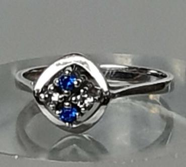 Goldring mit blauen und weißen Topasen, 333er Weißgold, Größe 53, Gewicht: 2,4g