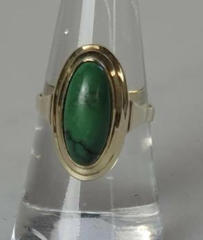 Vintage Schmucksteinring mit grünem Stein aus 585er Gold, Größe 52, Gewicht: 3,7g