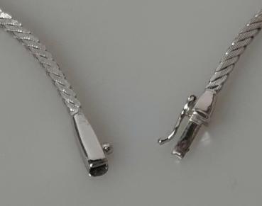 Preview: Edles Saphir/ Perlencollier, 585er Weissgold, Länge 44,5 cm, Gewicht: 19,2g