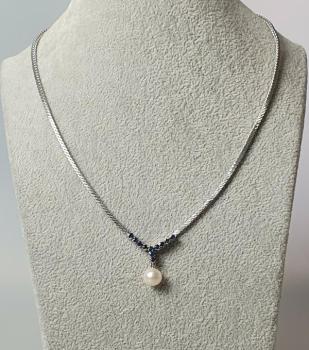Edles Saphir/ Perlencollier, 585er Weissgold, Länge 44,5 cm, Gewicht: 19,2g