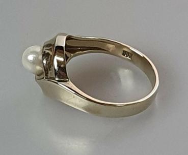 Perlenring aus 333er Gold, Größe 58, Gewicht: 3,0g