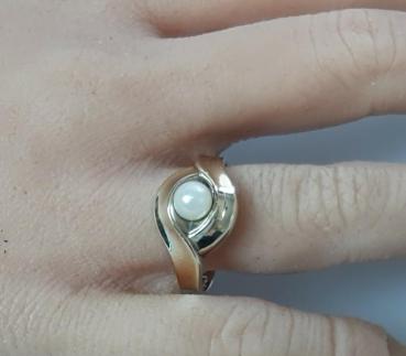 Perlenring aus 333er Gold, Größe 58, Gewicht: 3,0g