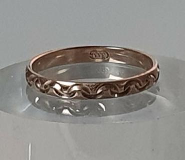 Preview: Bandring mit Wellenmuster aus 333er Rotgold, Größe 63, Gewicht: 2,0g