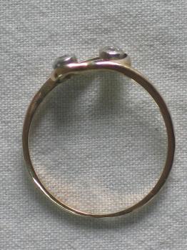 Preview: Ring aus 585er Gold mit 2 Diamanten, Größe 57, Gewicht: 1,5g
