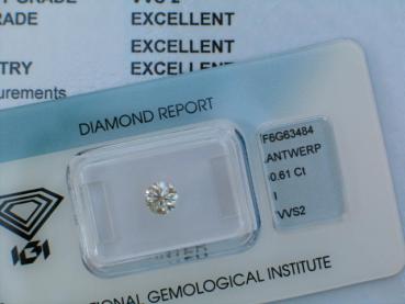 Diamant im Brillantschliff 0.61 ct, 3x Excellent! mit IGI Report, Lasergravur
