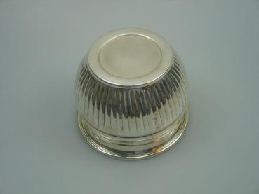 Mittelgroße Schale, Bonboniere etc. in Rundform, verziert, versilbert Gewicht: 270 Gramm
