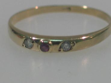 Preview: Feiner Diamant- Rubinring aus 585er Gold, Größe 53, Gewicht: 1,2g