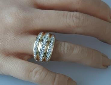 Exclusive Juweliersarbeit: Diamantring 3.03 ct aus 750er Gelbgold mit 44 Diamanten, Größe 56