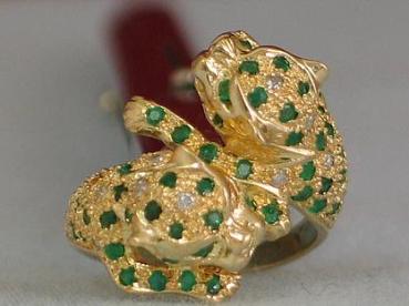 Preview: Ein Traum: "Jaguarring" aus 750er Gold mit 15 Diamanten und 63 Smaragden Größe 56 Gewicht: 8,3g