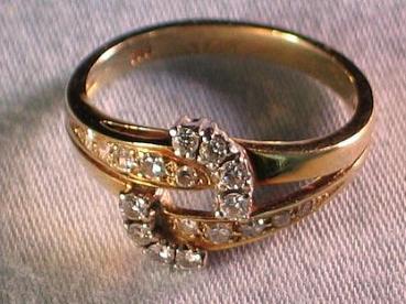 Preview: Eleganter Diamantring aus 585er Gold, Größe 56, Gewicht: 3,2g
