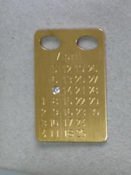 Platte 585er Gold mit Brillant auf dem 7. April, Gewicht: 6,2 Gramm