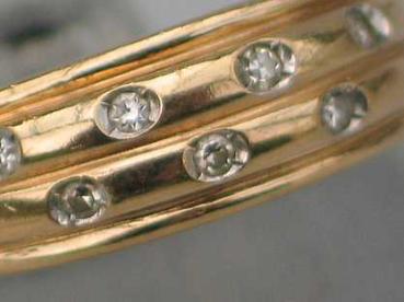 Preview: Diamantring aus 585er Gold mit 8 Diamanten, Größe 56, Gewicht: 5,7g