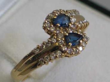 Saphir- Diamantring aus 750er Gold mit 38 Diamanten und 2 Saphiren, Größe 55, Gewicht: 3,9g