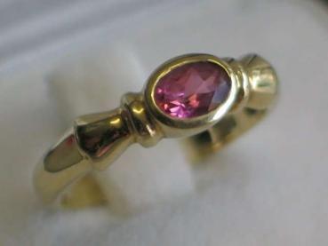Damenring aus 585er Gelbgold mit einem Amethyst Edelstein, Größe 52, Gewicht: 3,6g