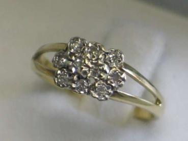 Schicker Damenring aus 585er Gold mit 10 Diamanten, Größe 51, Gewicht: 2,1g