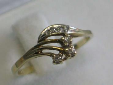 Preview: Schicker Damenring aus 585er Gold mit 5 Diamanten, Größe 55, Gewicht: 1,7g