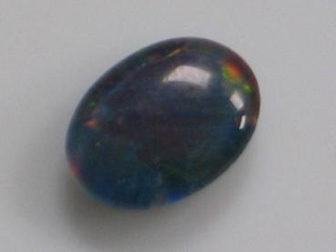 Opal, Triplette, oval, Australien, Gewicht: 1.0 ct.