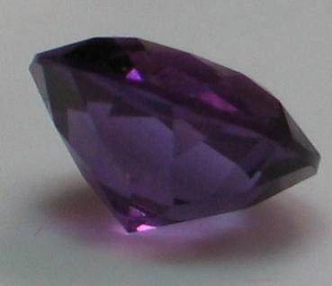 Amethyst im Rundschliff, Gewicht: 1.6 ct.