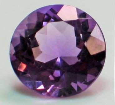 Amethyst im Rundschliff, Gewicht: 3.2 ct.