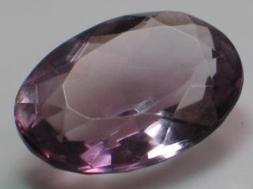 Amethyst im Ovalschliff, Gewicht: 12,0 ct.