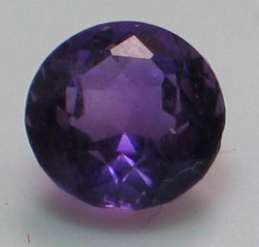 Amethyst im Rundschliff, Gewicht: 1.3 ct.