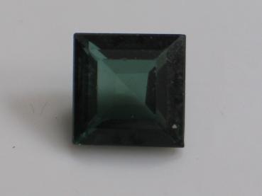 Turmalin, dunkelgrün, Carré, Gewicht: 4.6 ct.