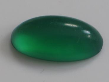 Turmalin, dunkelgrün, Cabochon, oval, Gewicht: 5.3 ct.
