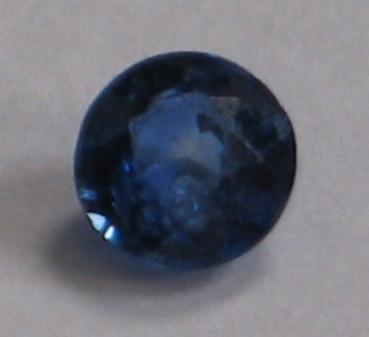 Saphir im Rundschliff, blau, Gewicht: 0.25 ct.