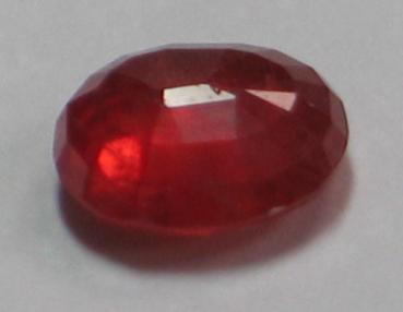 Preview: Rubin, Rot, Ovalschliff, Maße: 8,29 x 6,83 x 3,59mm, Gewicht: 2.0 ct.