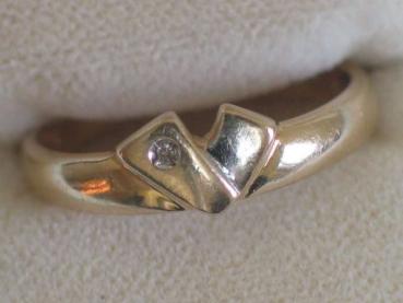 Preview: Feiner Diamantring aus 585er Gold, Größe 56, Gewicht: 1,9g