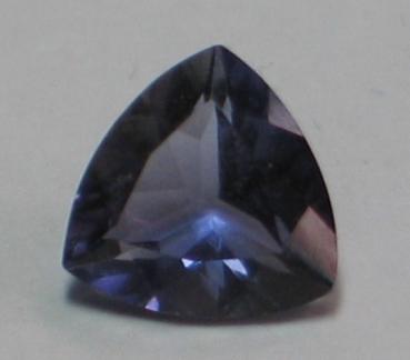 Zirkonia, hellblau, Trilliantschliff, Maße: 7,04 x7,09 x 3,67mm, Gewicht: 0.76 ct.