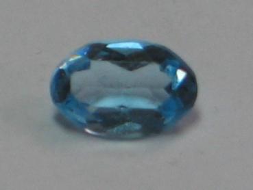 Zirkonia, hellblau, Ovalschliff, Maße: 5,93 x 3,95 x 2,53mm, Gewicht: 0.32 ct.