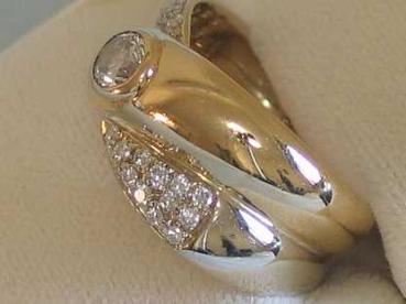 Einfach edel: Diamant Ring aus 750er Gold mit 25 Brillanten 0.63 ct., Größe 54, Gewicht: 9,3g