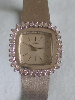 Vintage Bulova Brillantuhr aus 585er Weißgold mit 34 Diamanten, Länge 17,7 cm, Gewicht: 30,2g