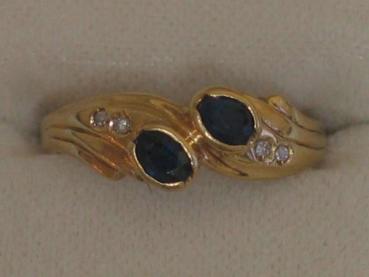 Ring aus 750er Gold mit 4 Diamanten und 2 Saphir Edelsteinen, Größe 55, Gewicht: 2,7g