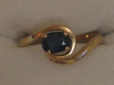 Damenring mit Saphir aus 750er Gold, Größe 50, Gewicht: 3,2g