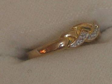 Preview: Feiner Diamantringring 0.01 ct. aus 333er Gelbgold, Größe 50, Gewicht: 1,3g