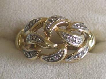 Preview: Damenring aus 585er Gold mit 8 kleinen Diamanten 0.08 ct., Größe 51, Gewicht: 4,7g