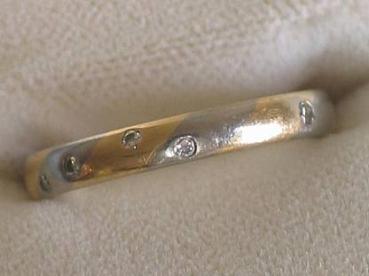 Preview: Bicolor Diamantring aus 750er Gold mit 11 Diamanten 0.17 ct. VSI TW, Größe 51, Gewicht: 4,3g