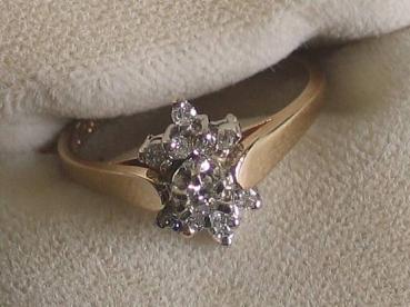 Preview: Diamantring aus 9 kt Gelbgold, Größe 52, Gewicht: 2,3g