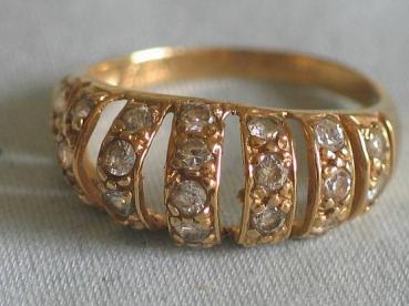 Fantastischer Schmuckring aus 21 kt Gold mit Zirkonia aus Abu Dhabi, Größe 53, Gewicht: 4,1g