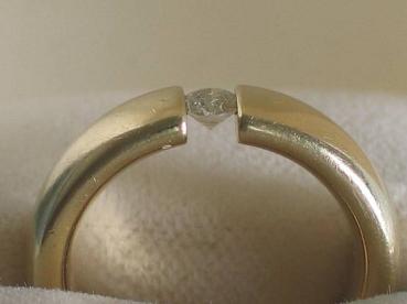 Preview: Brillant Solitär Spannring aus 585er Gelbgold mit 0.10 ct., Größe 52, Gewicht: 9,9g