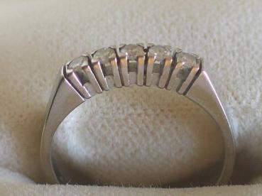 Preview: Brillantring aus 585er Weissgold 0.10 ct., Größe 51, Gewicht: 2,9g