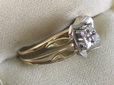 Diamantring 0.10 ct. aus 585er Gelbgold mit Weißgold, Größe 58,Gewicht: 5,4g