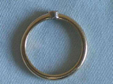 Preview: Feiner Brillantsolitär mit 0.05 ct. aus 750er Gelbgold, Größe 51, Gewicht: 2,7g
