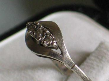 Weißgoldring mit 3 Diamanten (0.08 Karat) aus 333er Gold, Größe 56 Gewicht: 1,6g