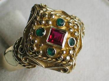 Rubin- Smaragdring, mattierte Front, 585er Gold, Größe 53, Gewicht: 5,4g