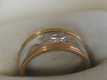 Diamantring mit 0.10 ct. aus 750er Weiss / Gelbgold, Größe 55, Gewicht: 6,0g